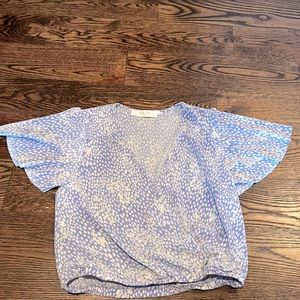 Women’s cropped shirt stretchy